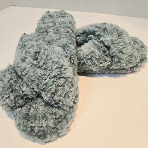 Vera Bradley Blue Green Slippers NEW